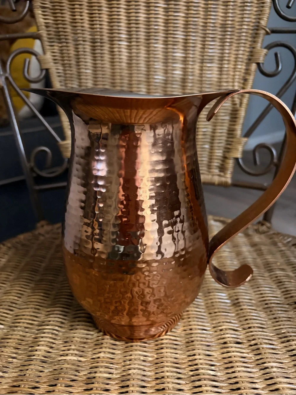 Godinger Hammered Copper Pitcher - Shiny Copper Finish